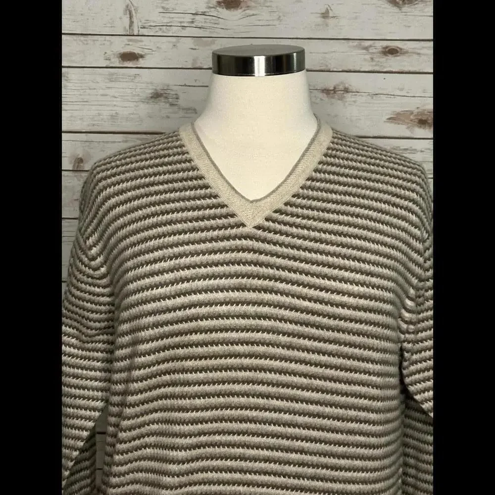 Richard Waithe striped cashmere V-neck sweater Size XXL